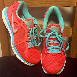 Nike 👟 neon coral and light blue shoes